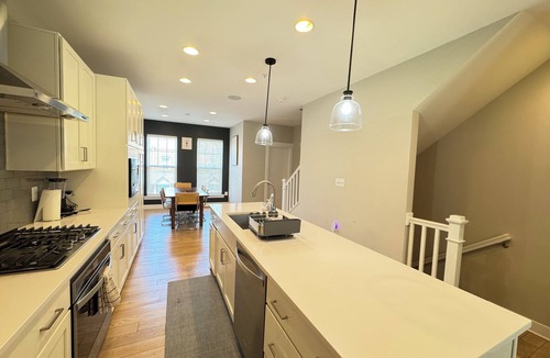 Benning House | Beautiful NEW 4-Bedroom Townhome with parking near Metro