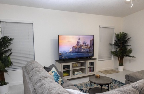 Vero Beach House | Beautiful new Vero Beach home, fenced yard, walk to downtown, 4 mi. to beach!