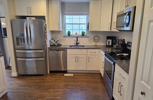 Odenton House | Beautiful, spacious home 30 min from DC and 30 minutes from Baltimore.