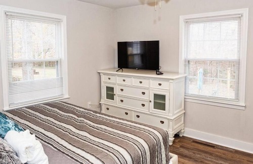 Boger City House | Beautifully Restored Ranch Home in Heart of Town