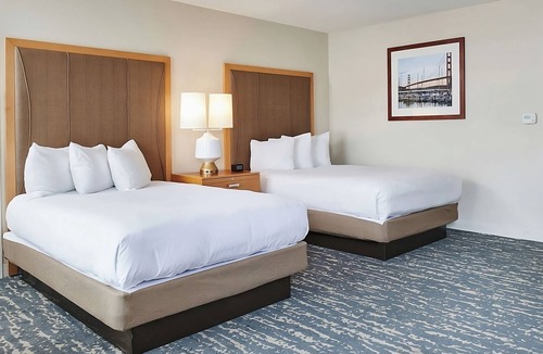 Berkeley Hotel | Berkeley Marina Stay near San Francisco Bay & UC Berkeley | 2 Units