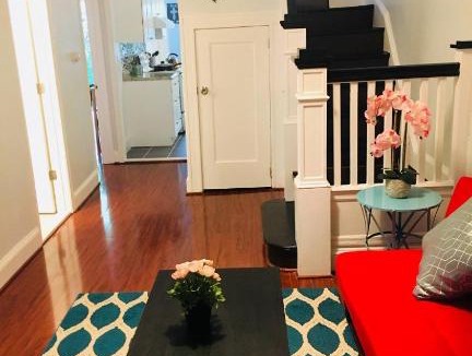 Charles Village Hotel | Best Bedroom Next to JHU
