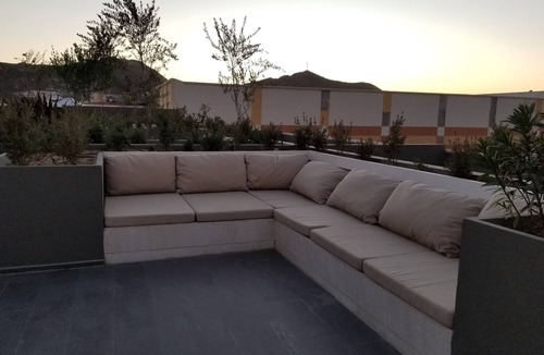 El Medano Ejidal Condo | Best Location in Downtown Cabo, New Luxury Condo w/jacuzzi. Fall discounts!