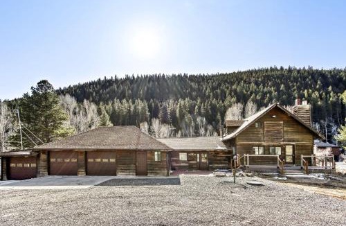 Black Hawk House | Black Hawk Getaway with Hot Tub cabin