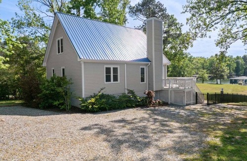 Littleton House | Blue Pointe | Amazing sunset views| Fabulous flat lot| Pet Friendly (Fee)
