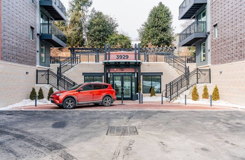 Chevy Chase Apartment | Blueground | Chevy Chase, rooftop, nr Rock Creek Park
