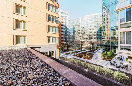 George Washington University Apartment | Blueground | Foggy Bottom studio apartment