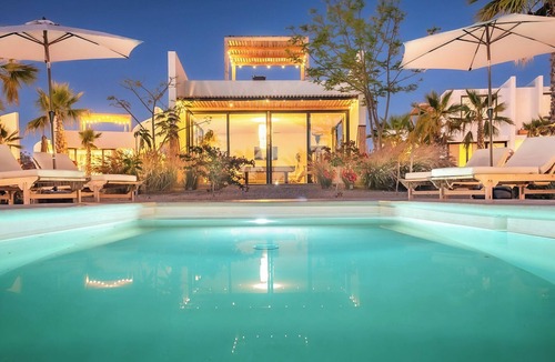 El Pescadero House | Boutique Modern Bungalow In El Pescadero