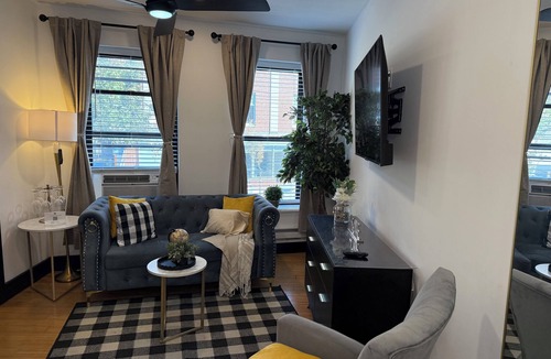 Englewood Apartment | Boutique studio Apartment on Grand av