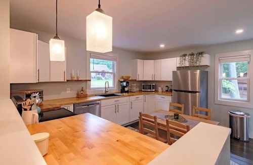 Eldred House | Bright, Spotless Cottage Near Bethel Woods