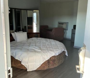 Bermuda Hotel | Budget inn, Chester VA