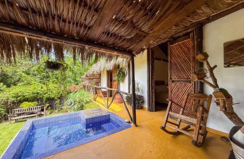 Emiliano Zapata House | Cabaña del Jardín PV Zona Romántica