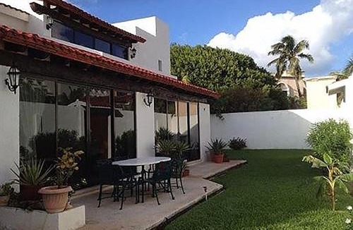 Jimenez Villa | Cancún Villa Marina Blanca