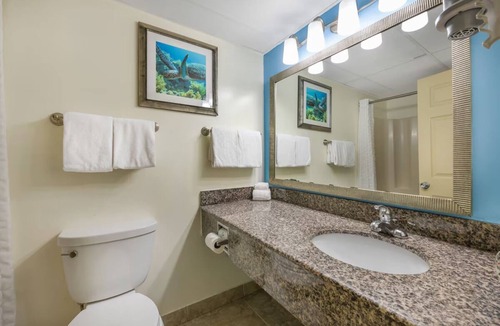 Seabreeze Park Hotel | Captivating Oceanview Suite w/Balcony - Perfect for Family Fun | 2 Units