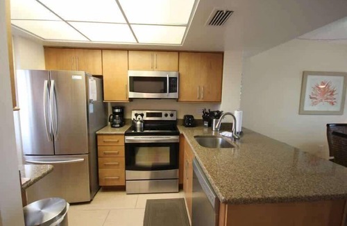 South Island Condo | Carlos Pointe #531 Cozy Beachfront Condo