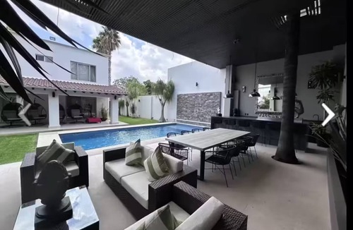 El Pueblito House | Casa Bugambilias Household rentals