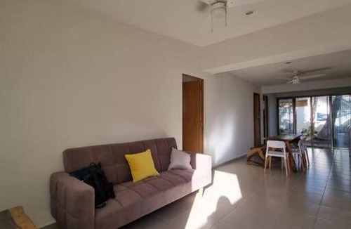 Chelem House | Casa Cocales- Acogedora casa familiar