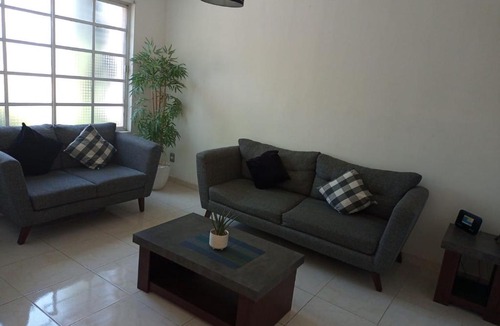 Celaya Apartment | Casa Colibrí