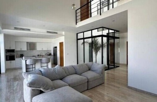 La Paz House | Casa Cortez - Four-Bedroom Luxury Villan