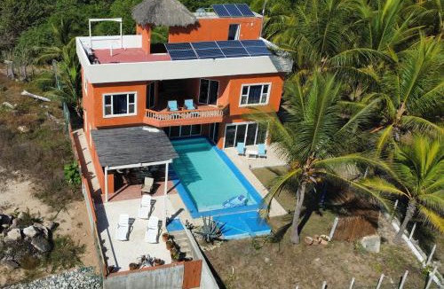 San Pedro Huamelula Villa | Casa de la Roca