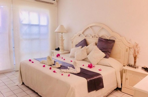Manzanillo House | CASA DEL MAR