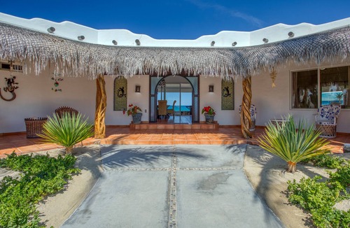 Buenavista House | Casa Del Sol is a beachfront paradise! 6 bedroom 6 bath