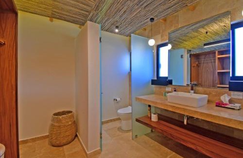 Colina del Sol House | Casa Frida