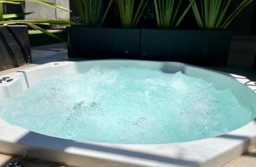 Valle de Bravo Bed & Breakfast | Casa Guapa Suite