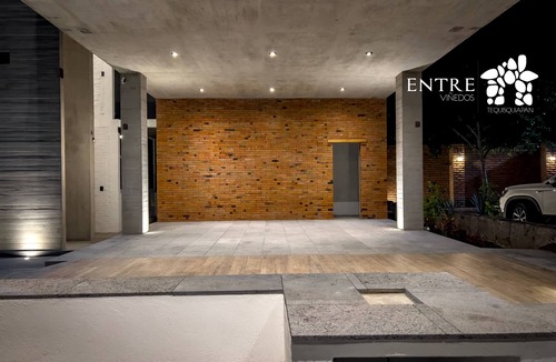 Centro House | Casa Loft a 5 min del Centro de Tequisquiapan con Terraza Frente a la Alberca