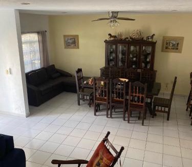 Manzanillo House | Casa los Titos