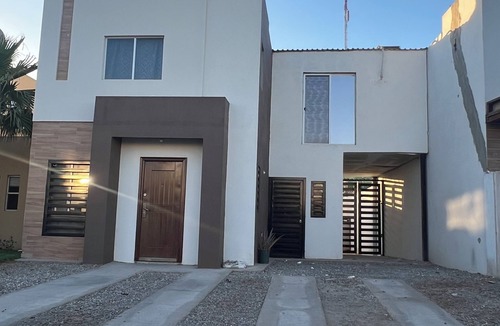 Mexicali House | Casa Madeira