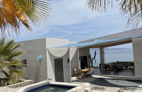 El Sargento House | Casa No Name is beautiful and comfortable compound