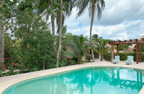 Paamul House | Casa Paamul is an amazing home located on one of the most beautiful private bays