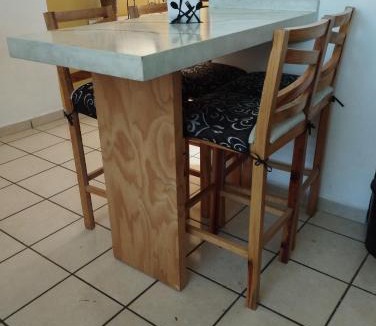 Tlajomulco de Zuniga Apartment | Casa para 4 personas equipada y amueblada con cochera en fraccionamiento Av López Mateos en Tlajomulco de Zúñiga Jalisco