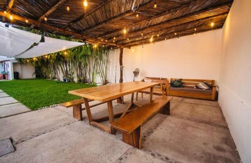 Granjas del Marques House | Casa Tobala