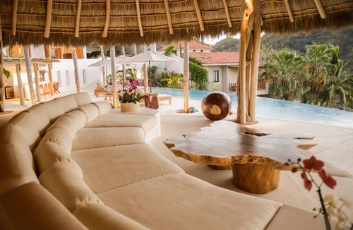 La Manzanilla House | Casa Wahapin's top floor ocean view 2 Bedroom Bungalow