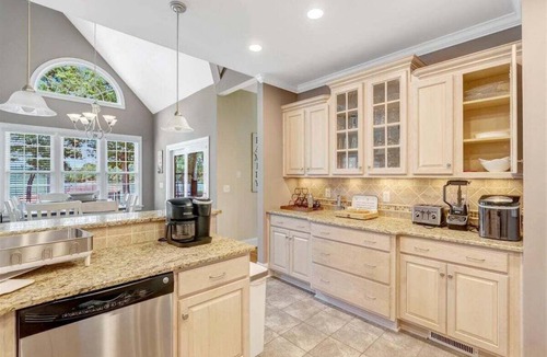 Macon House | Castaways | Spectacular Views | Boat Ramp | Pet-Friendly (Fee)