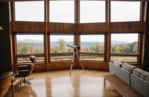Town of Denning Villa | Catskills Luxury Chalet - Mountains Retreat