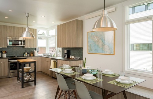 Eastsound House | Central/Modern/Immaculate/Family Friendly