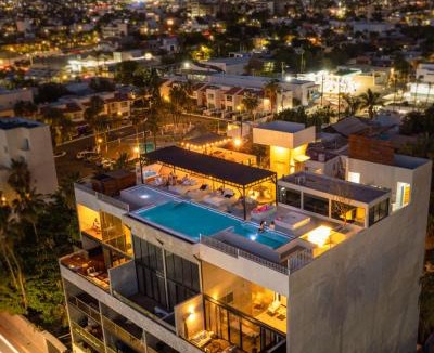 La Paz Apartment | Central with sea view by Porto Vacanze at Laiva