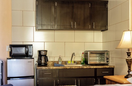 Acapulco Apartment | Charming 1-bedroom apartment in gorgeous Ensenada with pool and fitness room!