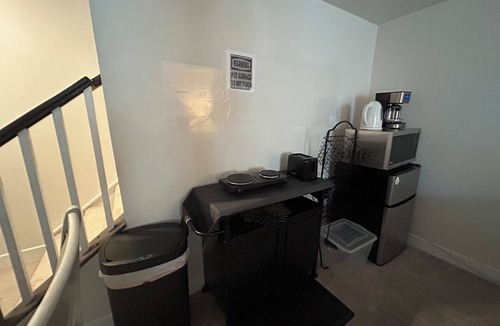 Churchville House | Charming 1-bedroom basement in enjoyable Aberdeen with WiFi, AC