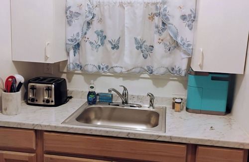 Harbor Oaks Cottage | Charming 1-bedroom cottage in Port Orange Close to Daytona Beach