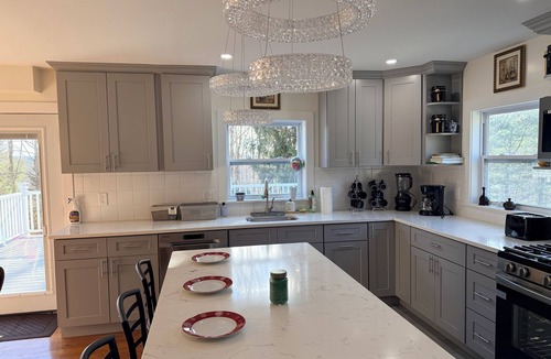 Putnam Valley House | Charming 2-bedroom farmhouse with AC in Putnam Valley