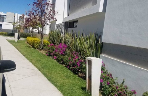 Aguascalientes House | Charming 3-bedroom house with WiFi, AC in Aguascalientes