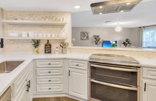 Tarpon Springs House | Charming 3 Bedroom Home Sunset Beach