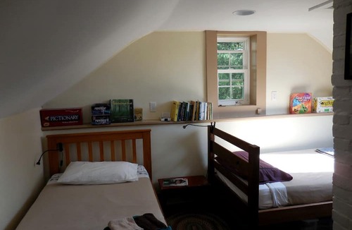 Front Royal Cottage | Charming Cottage Rental next to Appalachian Trail in Front Royal, Virginia