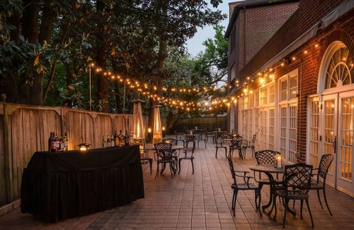 Historic District Hotel | Charming Downtown Hotel Room w/Vintage Character + Historic Site