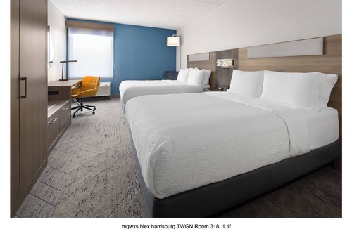Harrisburg Hotel | ​Charming Harrisburg hotel: 2 Queen beds in a room- AC, laundry, fitness center.