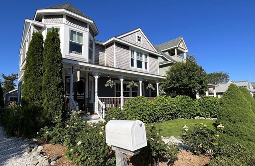 Beach Haven House | Charming Victorian LBI Beachside House